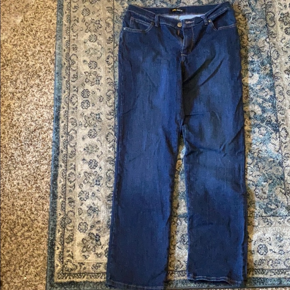 Lee Relaxed fit Straight Leg Jeans